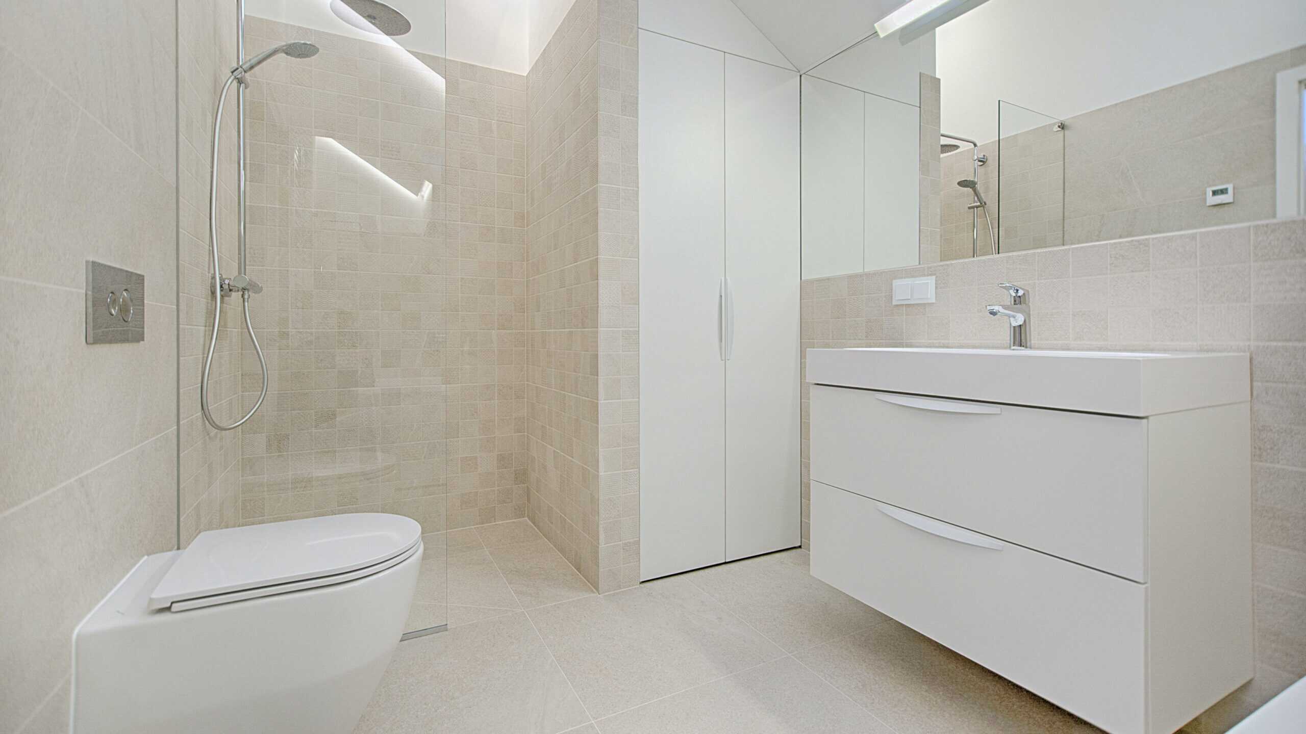 0112FH-S_Topweiss FH Superfront_Badezimmermöbel