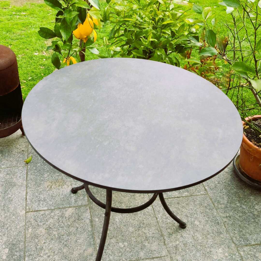 Gartentisch mit HPL Platte im Prado Achatgrau Dekor